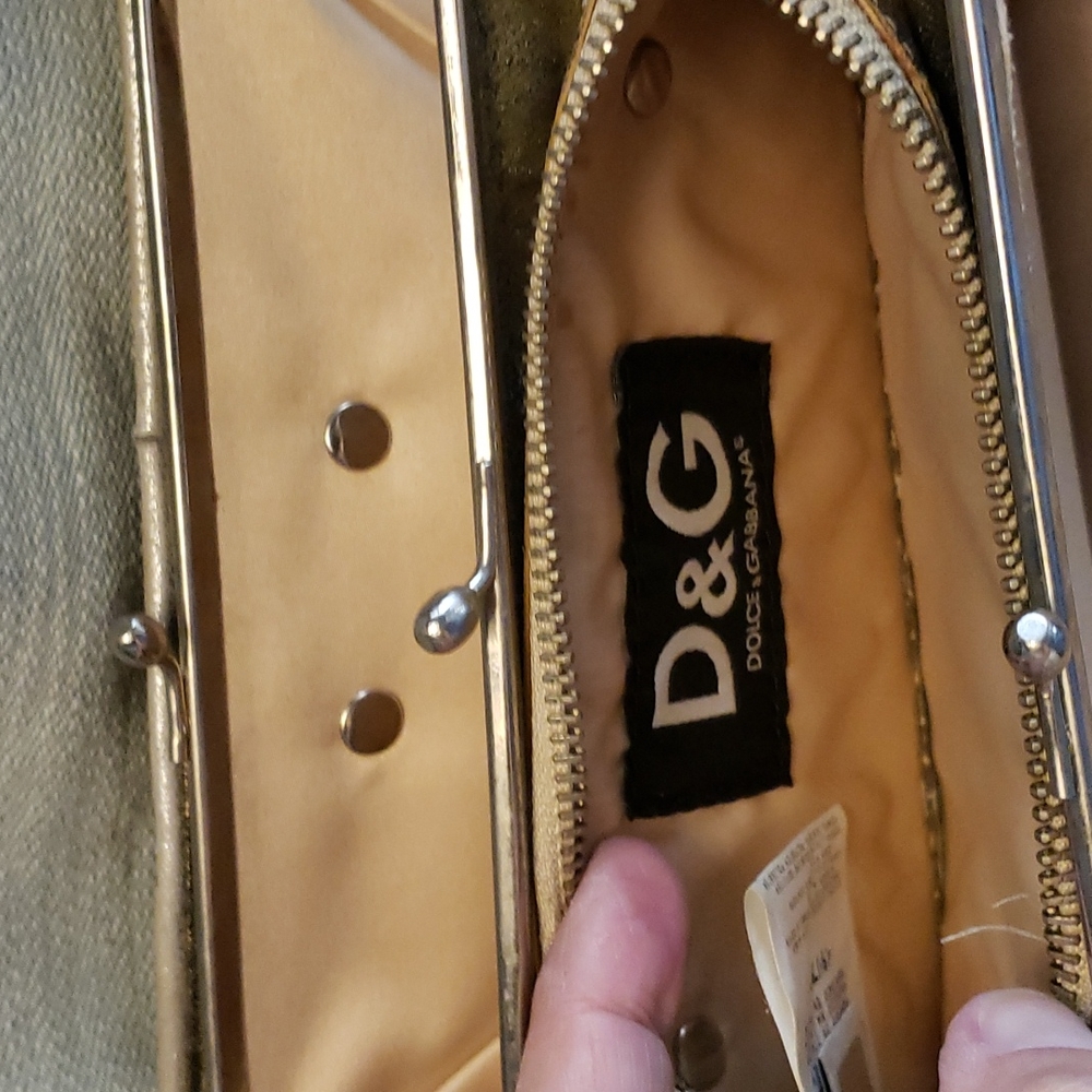 Dolce & Gabbana vintage purse. - Picture 7 of 10